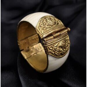 Vintage Hinged Brass Bangle Bracelet With Intricate Floral Engravings